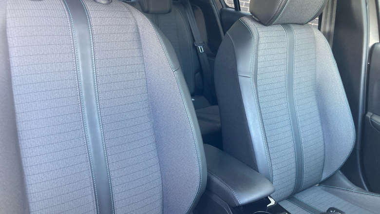 Peugeot 208 1.2 PureTech 100 Allure Premium + 5dr Petrol Hatchback